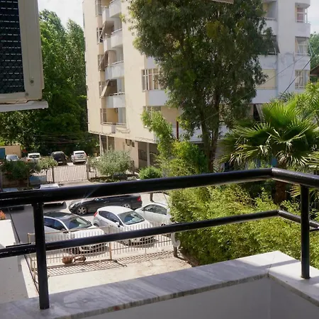 Geri Apartment