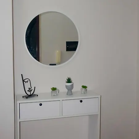 Geri Apartment