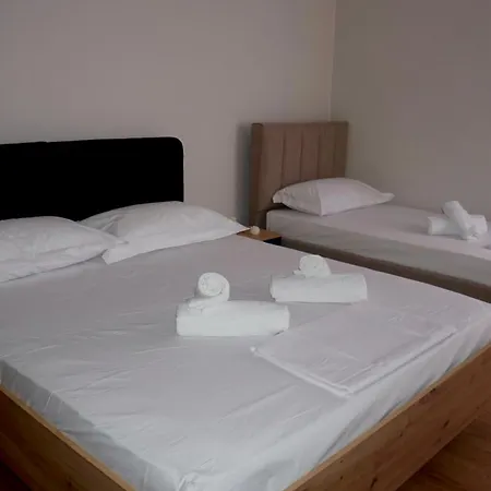 Geri Apartment